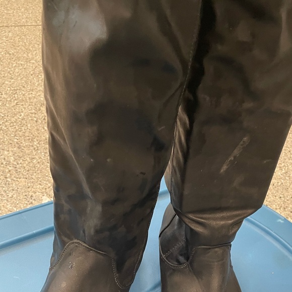 Fall boots - Picture 3 of 5